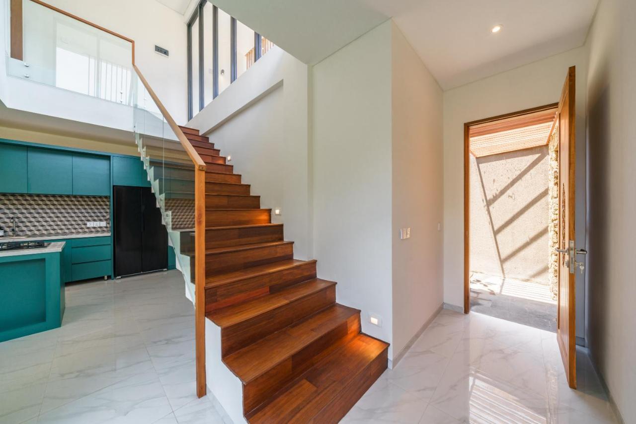 Villa Besso Padonan - Modern & Minimalist 2Br Villa In Canggu! Экстерьер фото