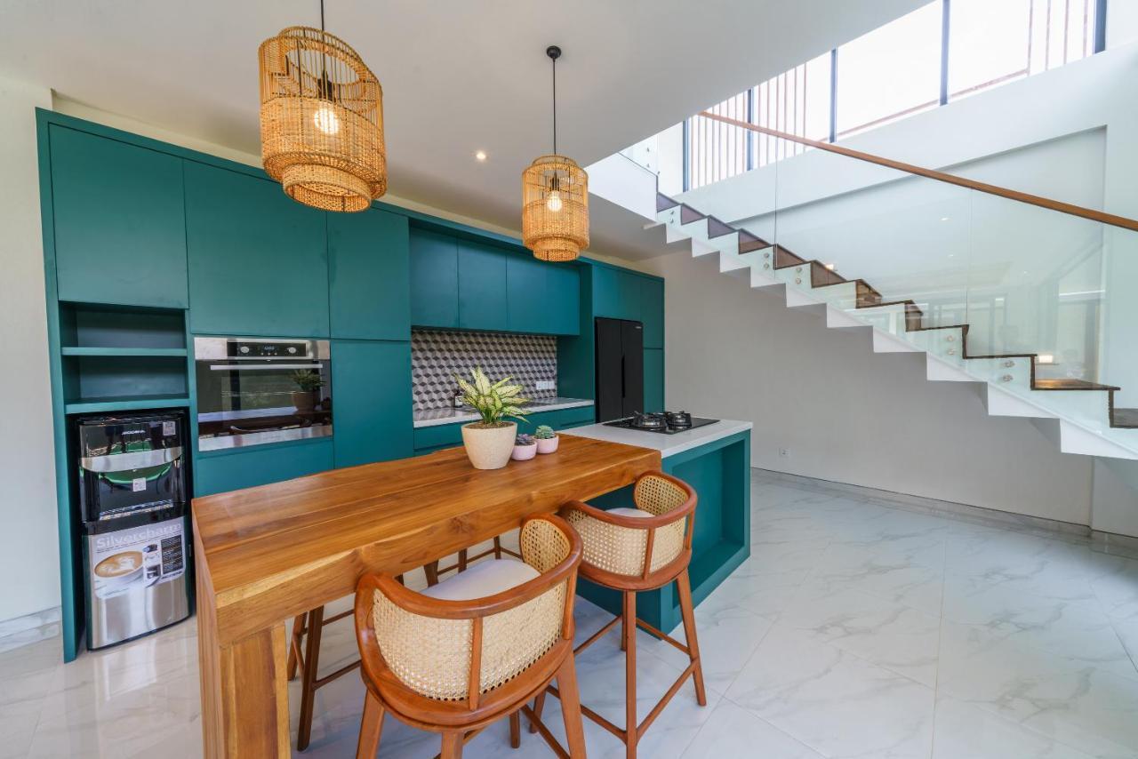 Villa Besso Padonan - Modern & Minimalist 2Br Villa In Canggu! Экстерьер фото