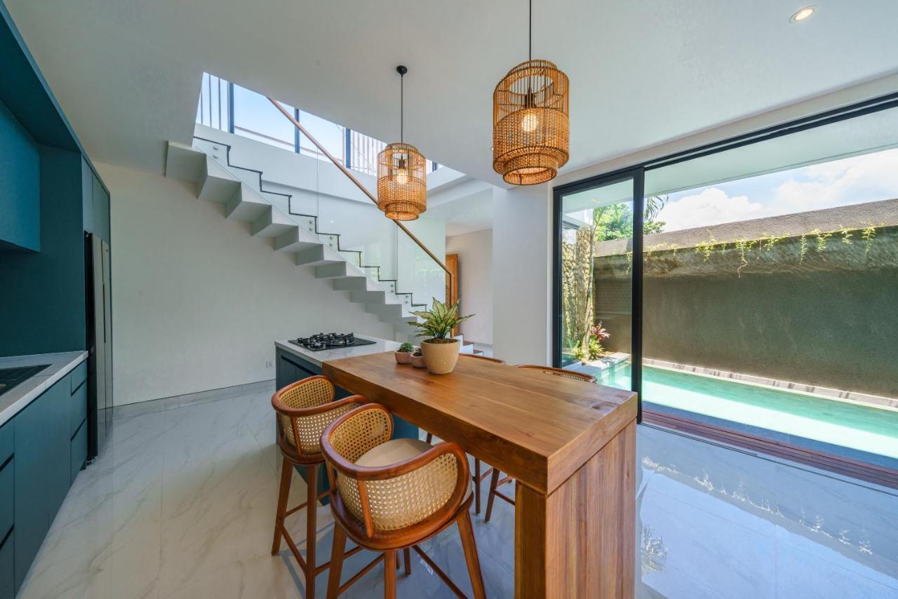 Villa Besso Padonan - Modern & Minimalist 2Br Villa In Canggu! Экстерьер фото